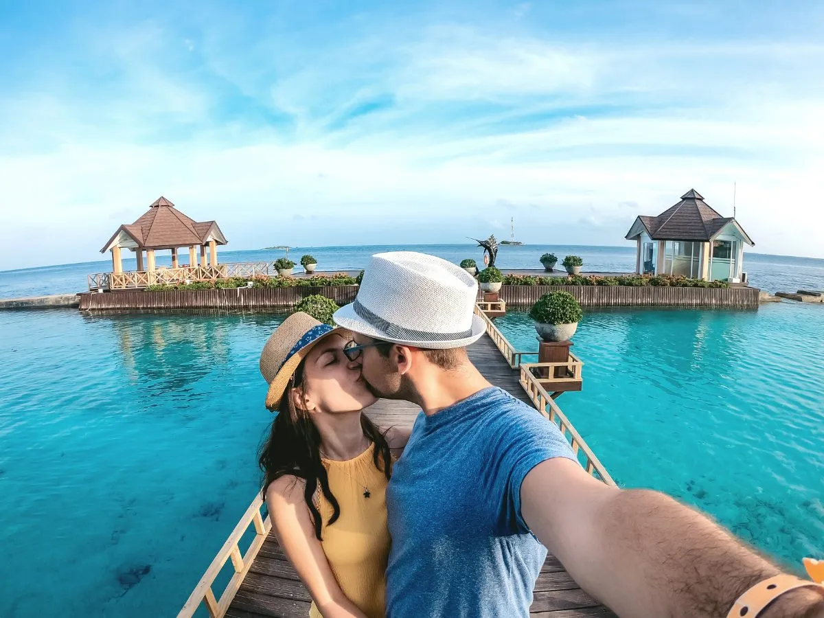 4506 honeymoon flights