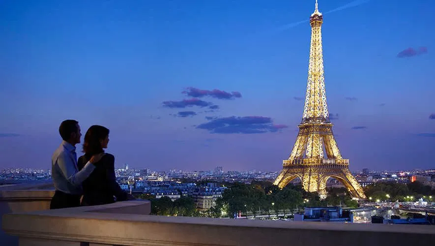 4581 romantic paris hotel