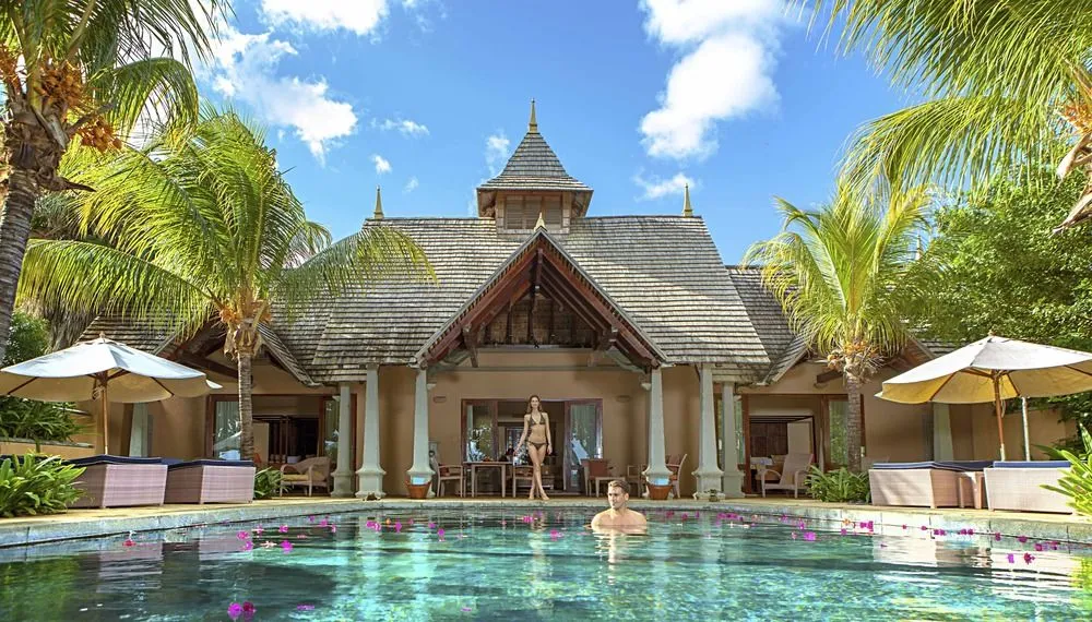 4619 honeymoon suite