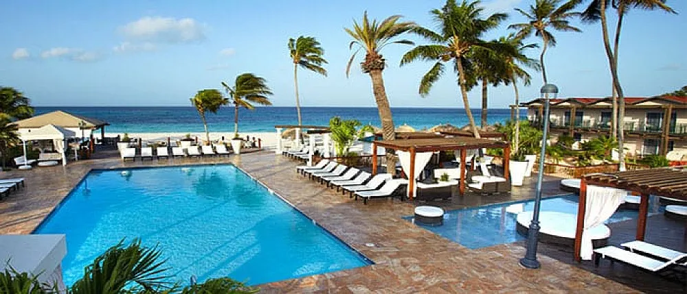 /img/4690-romantic-dinner-aruba.webp