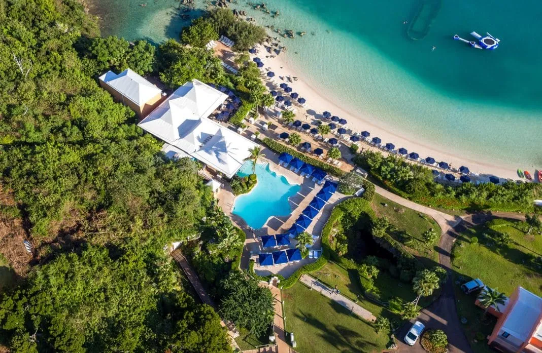 4776 bermuda honeymoon couple