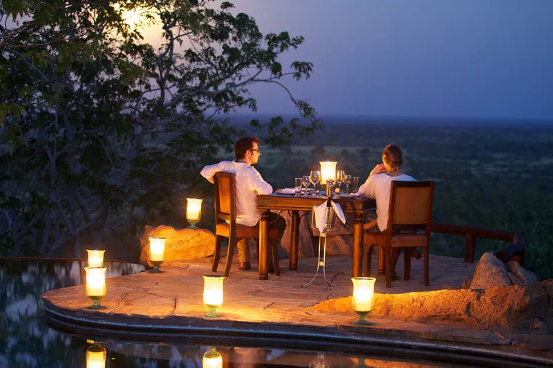 4833 kenya luxury lodge