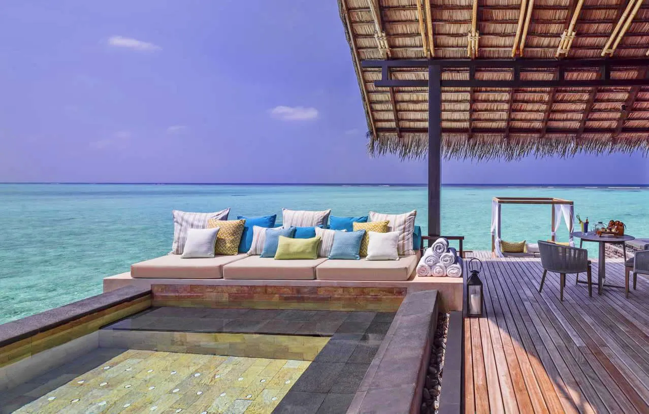 4835 maldives water villas