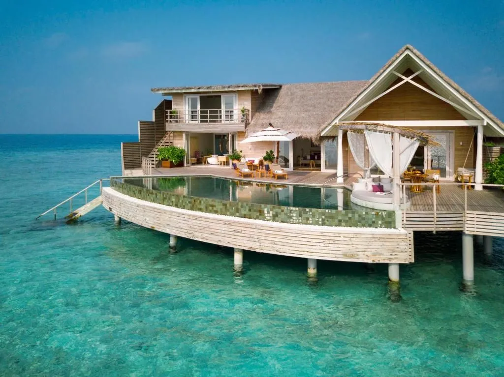 4835 water villa ocean access