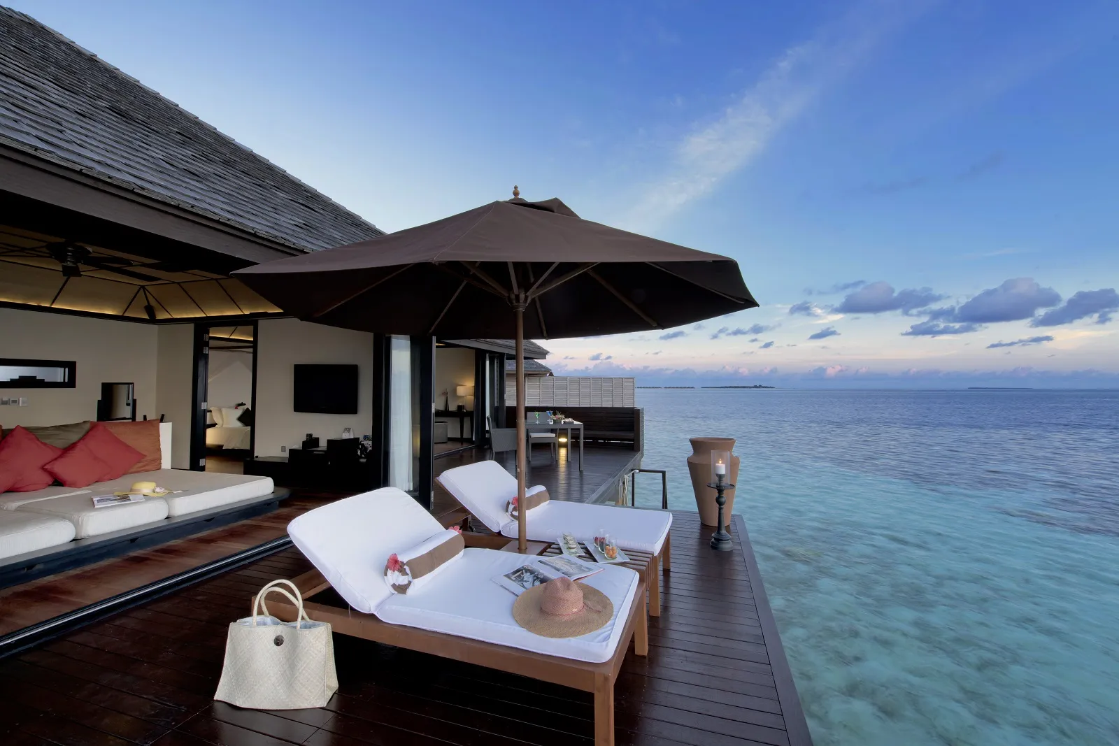 4835 water villa privacy