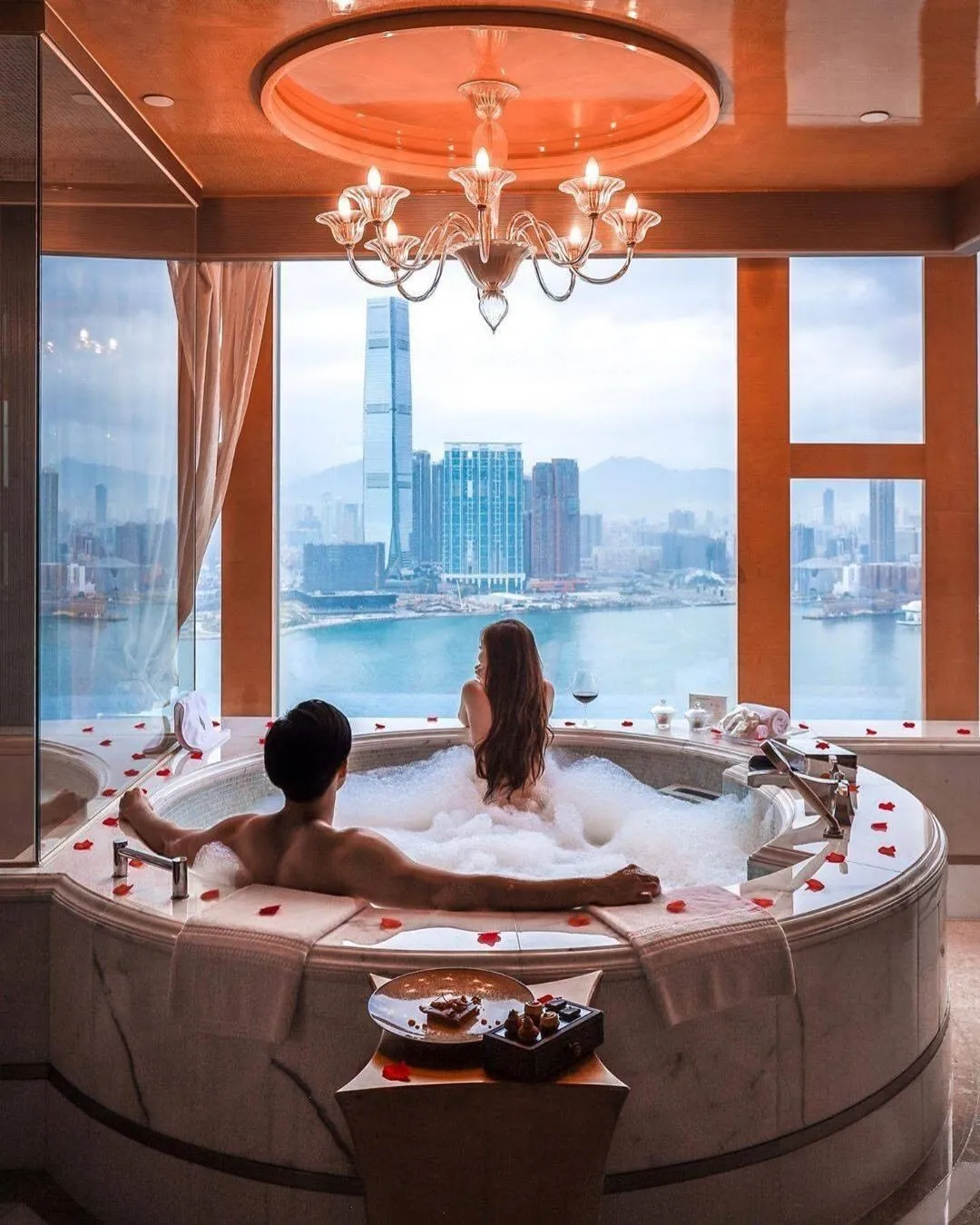 4838 honeymoon room hotel couple dinner